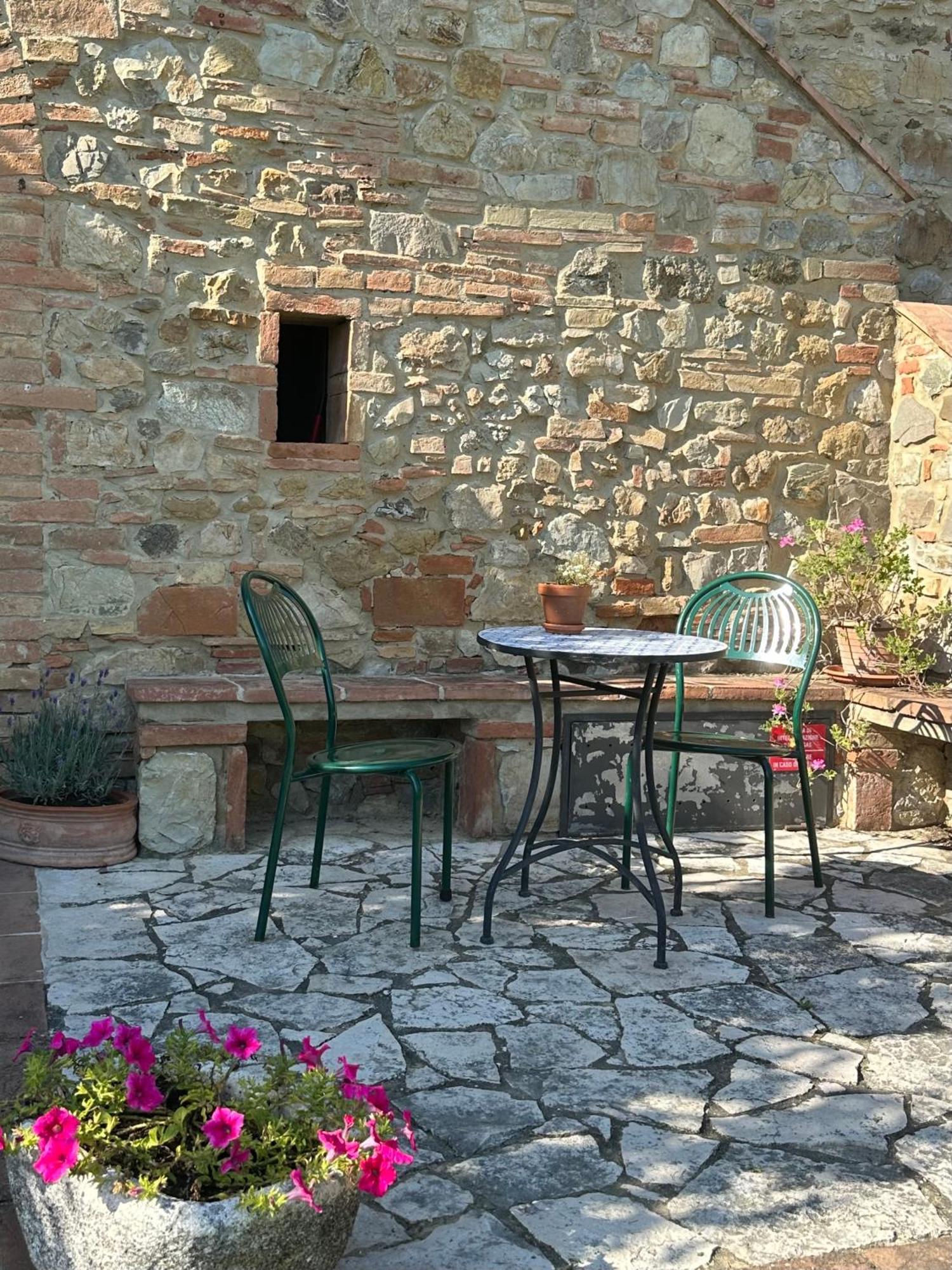 Borgo Tignano Daire Casole dʼElsa Dış mekan fotoğraf