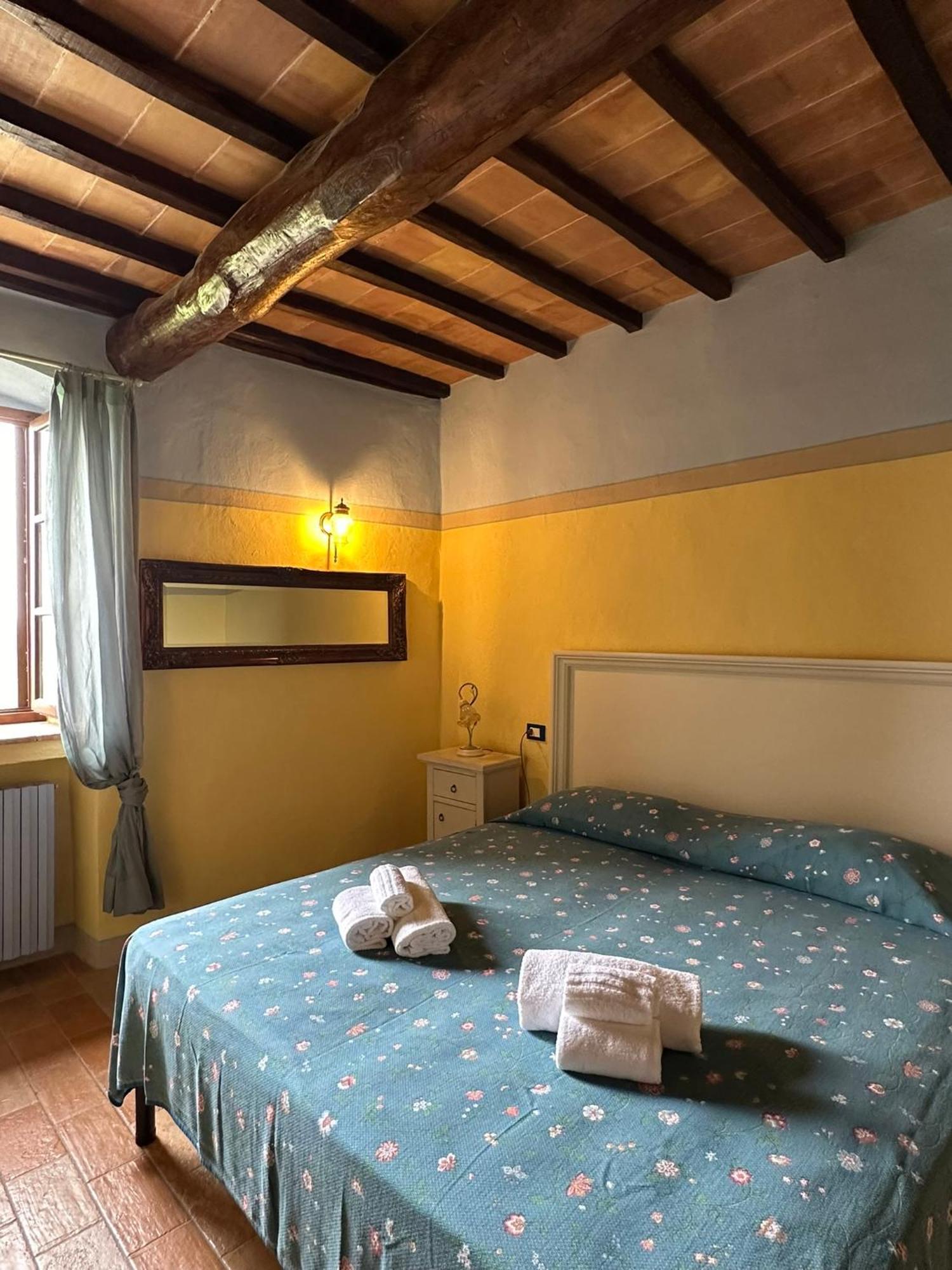 Borgo Tignano Daire Casole dʼElsa Dış mekan fotoğraf
